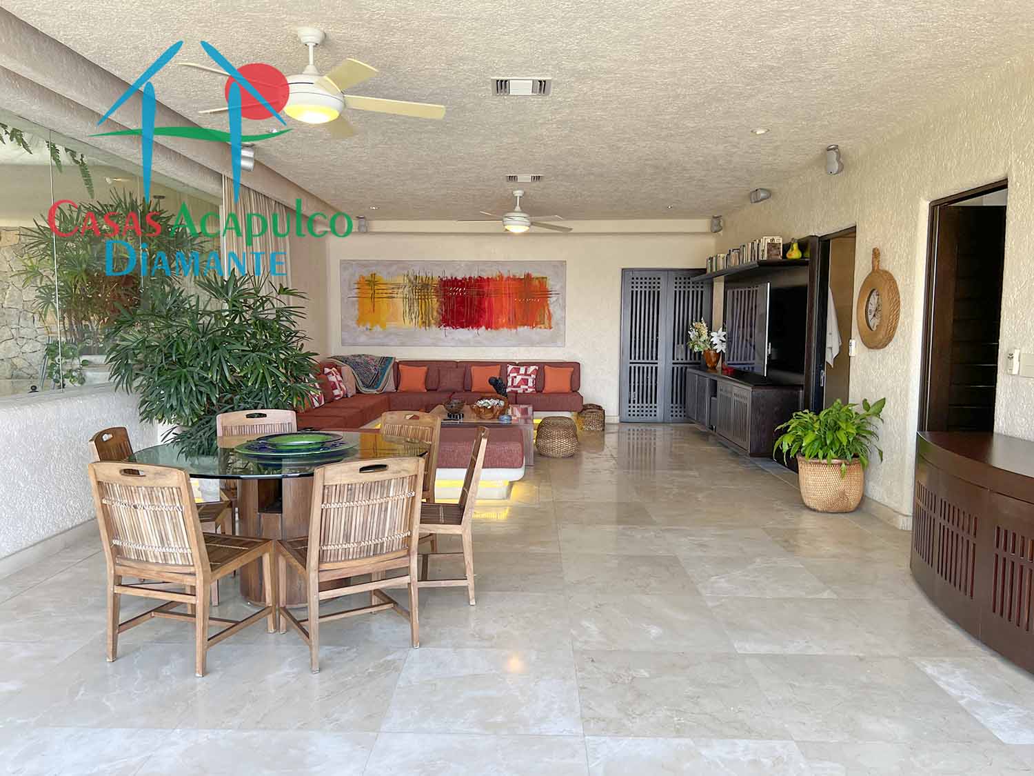 Villa Las Nubes con lote 23 - Sala de televisión 2